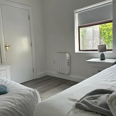 Eyre Square Lane Budget Rooms Galway Exterior photo