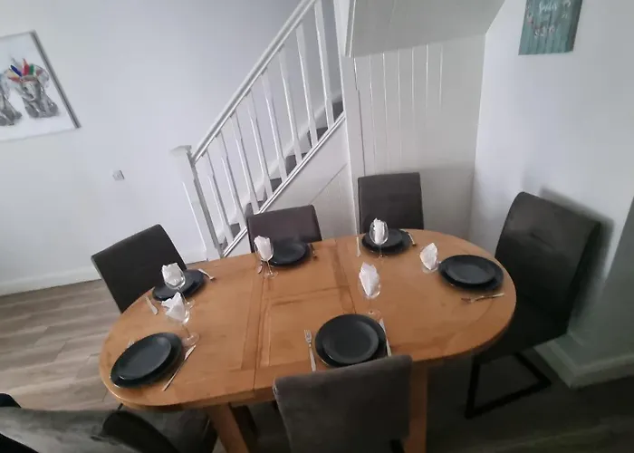 Eyre Square Lane Budget Rooms